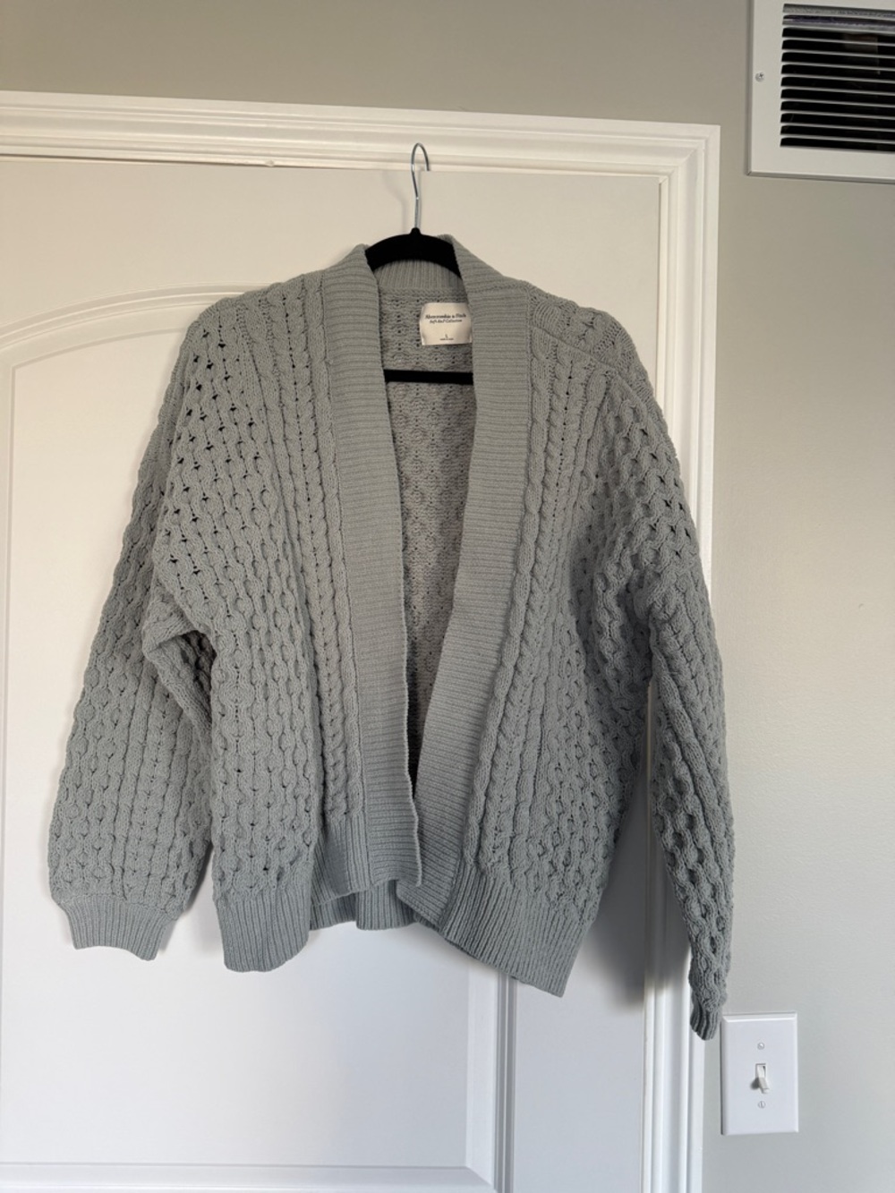 Abercrombie & Fitch Light Gray Open-Front Cable Knit Cardigan
